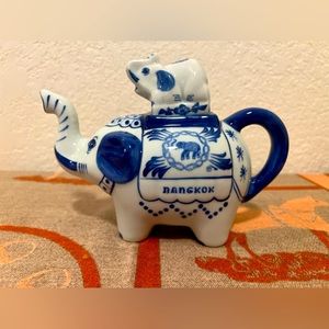 BLUE ELEPHANT PORCELAIN Tea Pot W/ Little Elephant Lid.Hand Painted. Cobalt Blue
